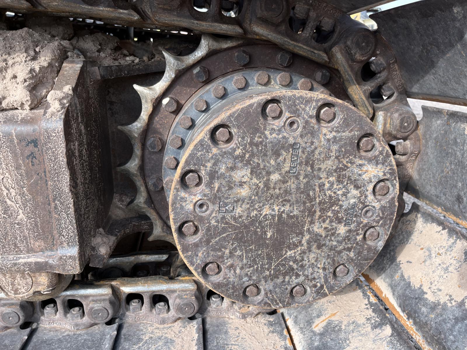 ./imagenes/INVOICE/2019/17921/JOHN DEERE 200LC (8).JPG